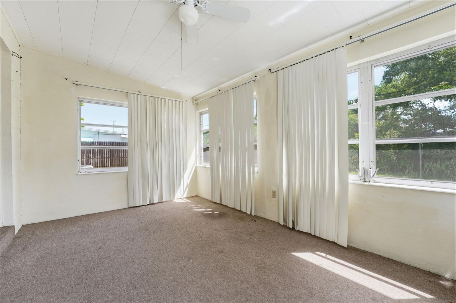 Image 15 of 31 For 3236 Normandy Drive