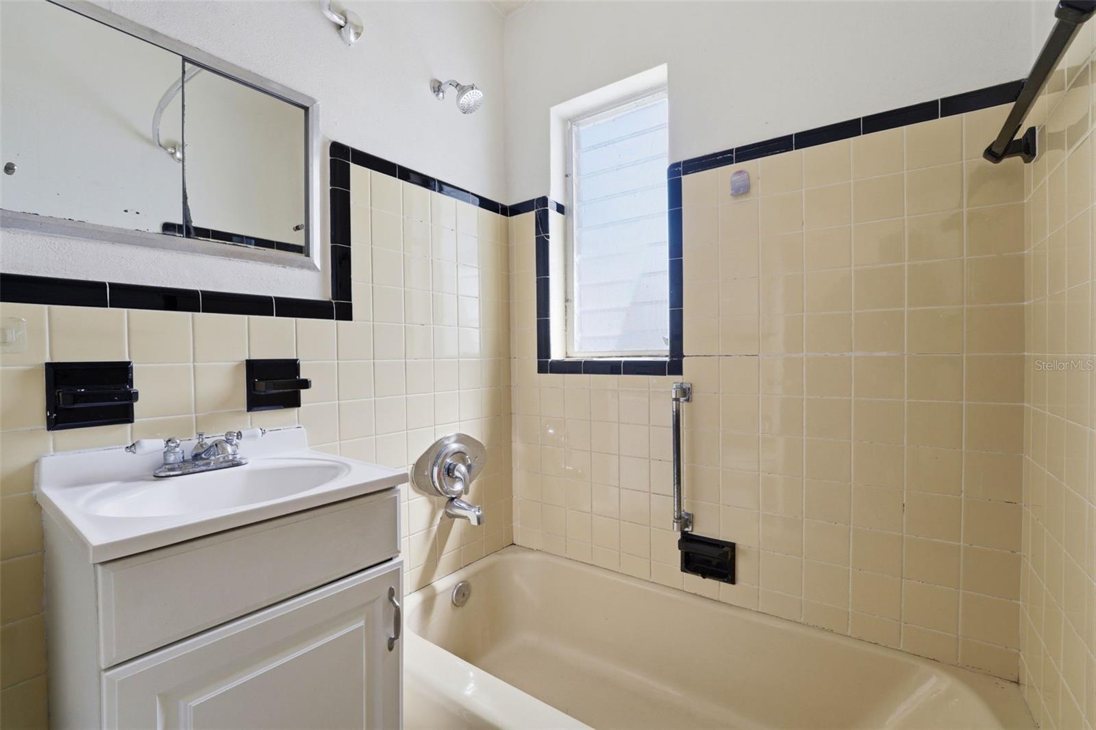 Image 20 of 31 For 3236 Normandy Drive