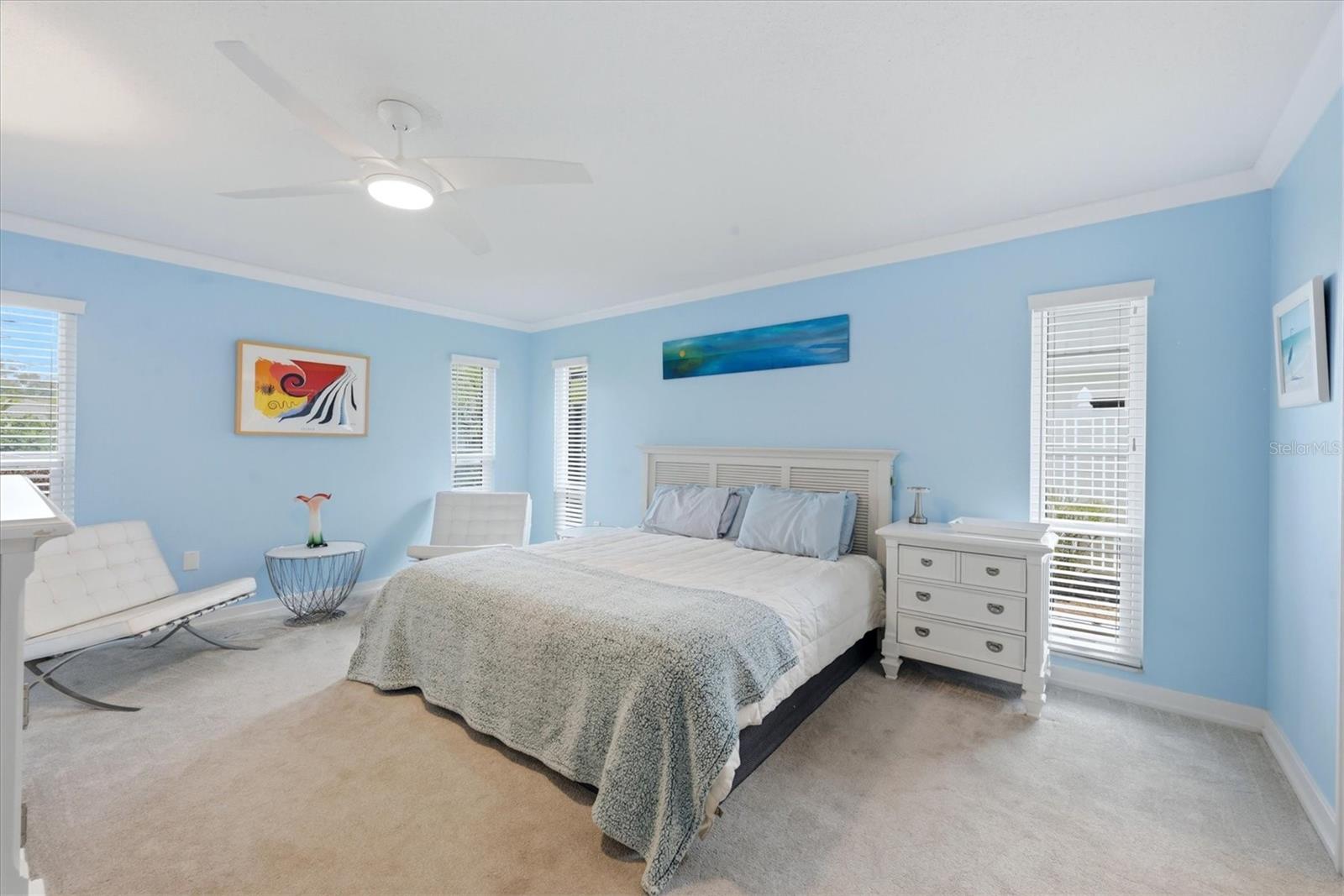 Listing photo id 20 for 440 Gate Drive