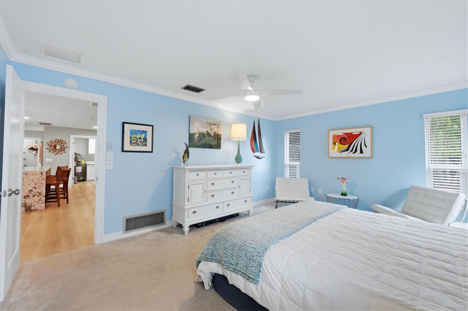 Listing photo id 21 for 440 Gate Drive