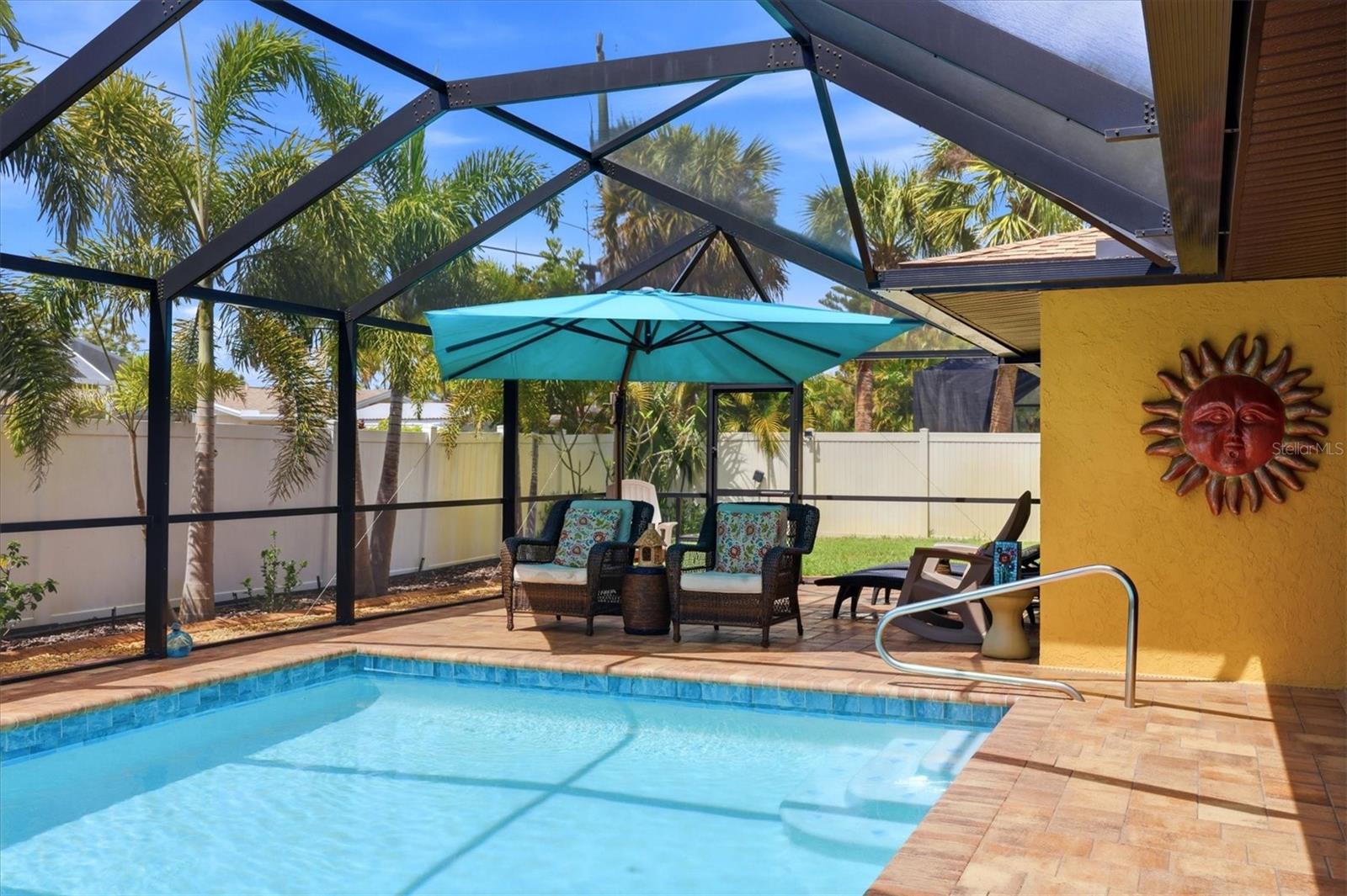 Listing photo id 35 for 440 Gate Drive