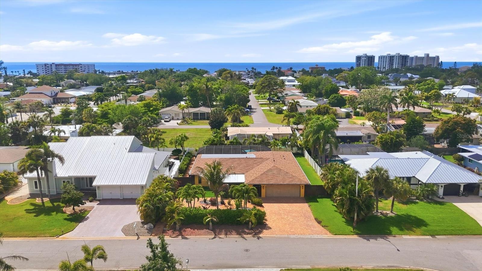 Listing photo id 48 for 440 Gate Drive