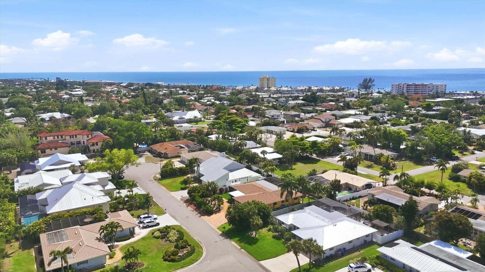 Listing photo id 55 for 440 Gate Drive