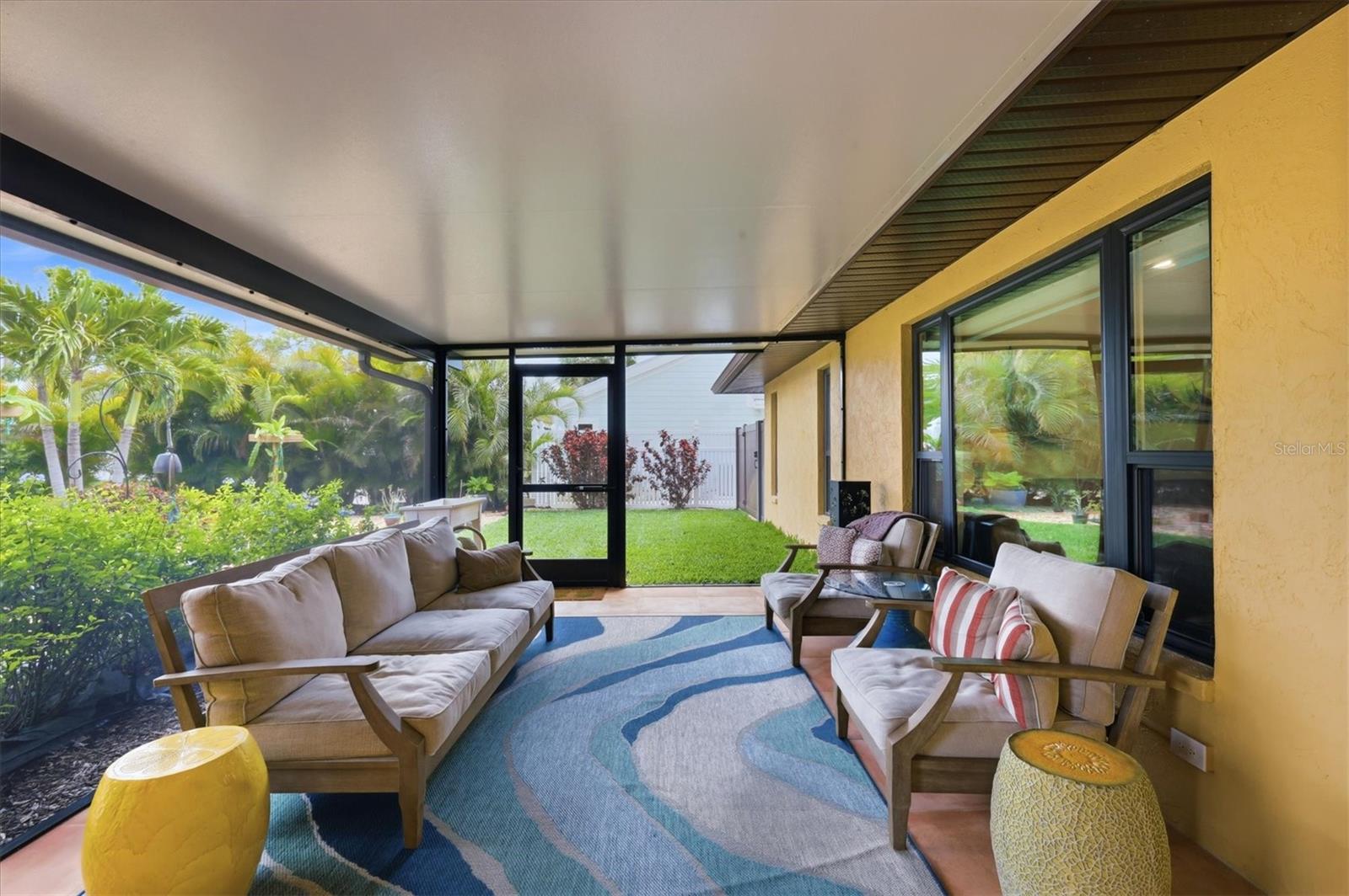 Listing photo id 4 for 440 Gate Drive