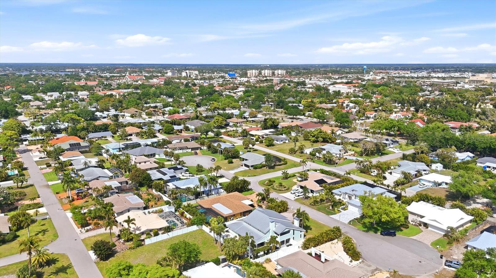 Listing photo id 59 for 440 Gate Drive