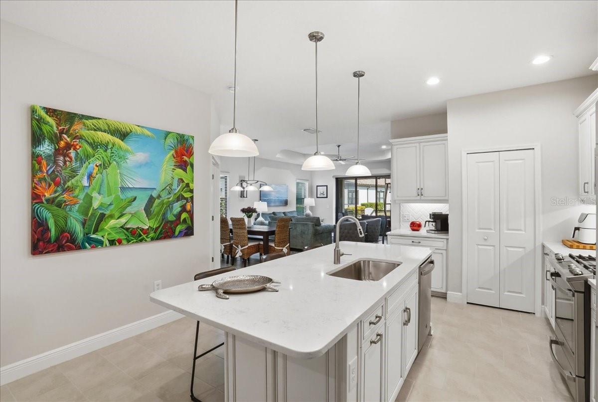 Image 11 of 58 For 27507 Janzen Court