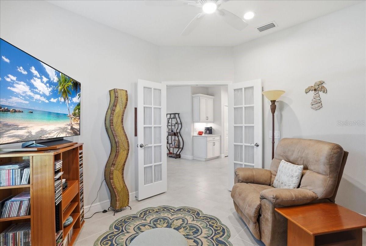 Image 29 of 58 For 27507 Janzen Court