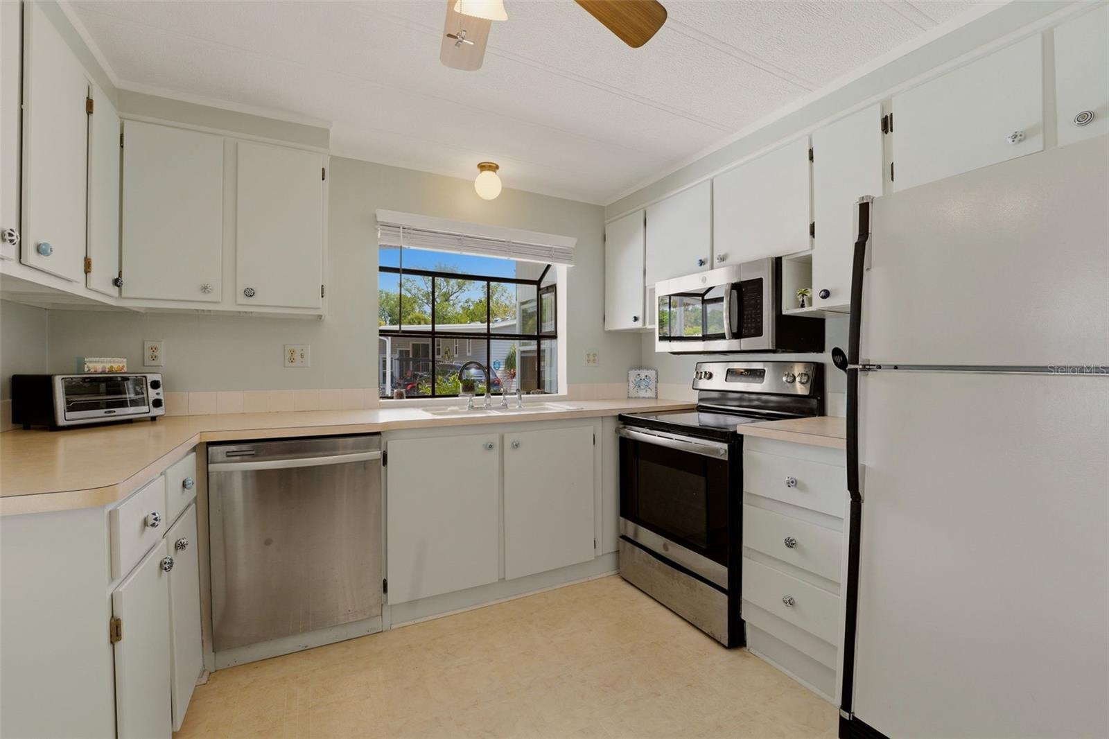 Image 11 of 57 For 620 Cervina Drive S