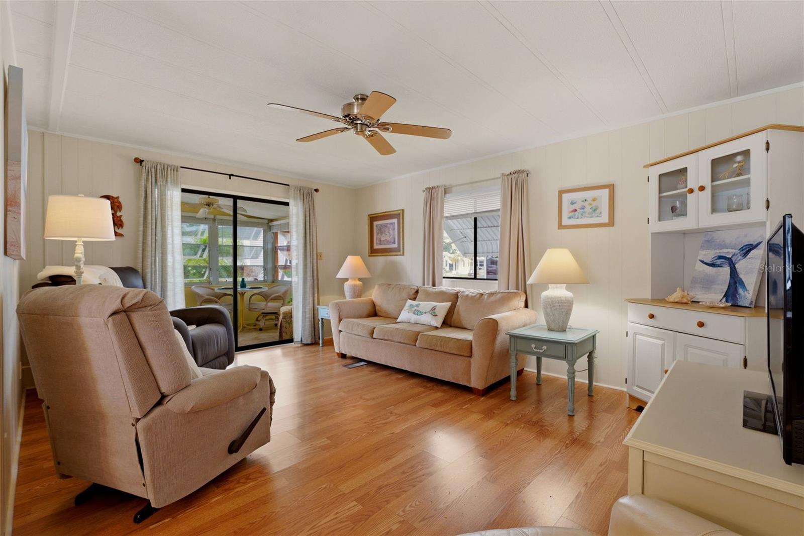 Image 17 of 57 For 620 Cervina Drive S