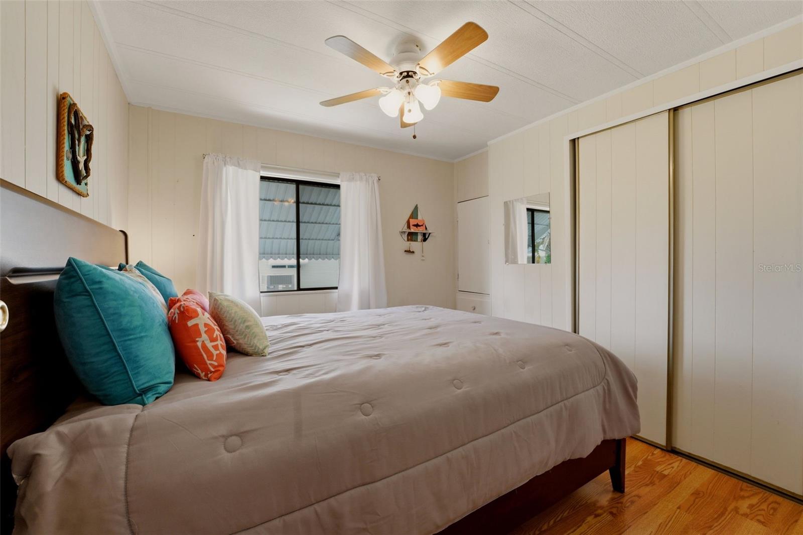 Image 23 of 57 For 620 Cervina Drive S