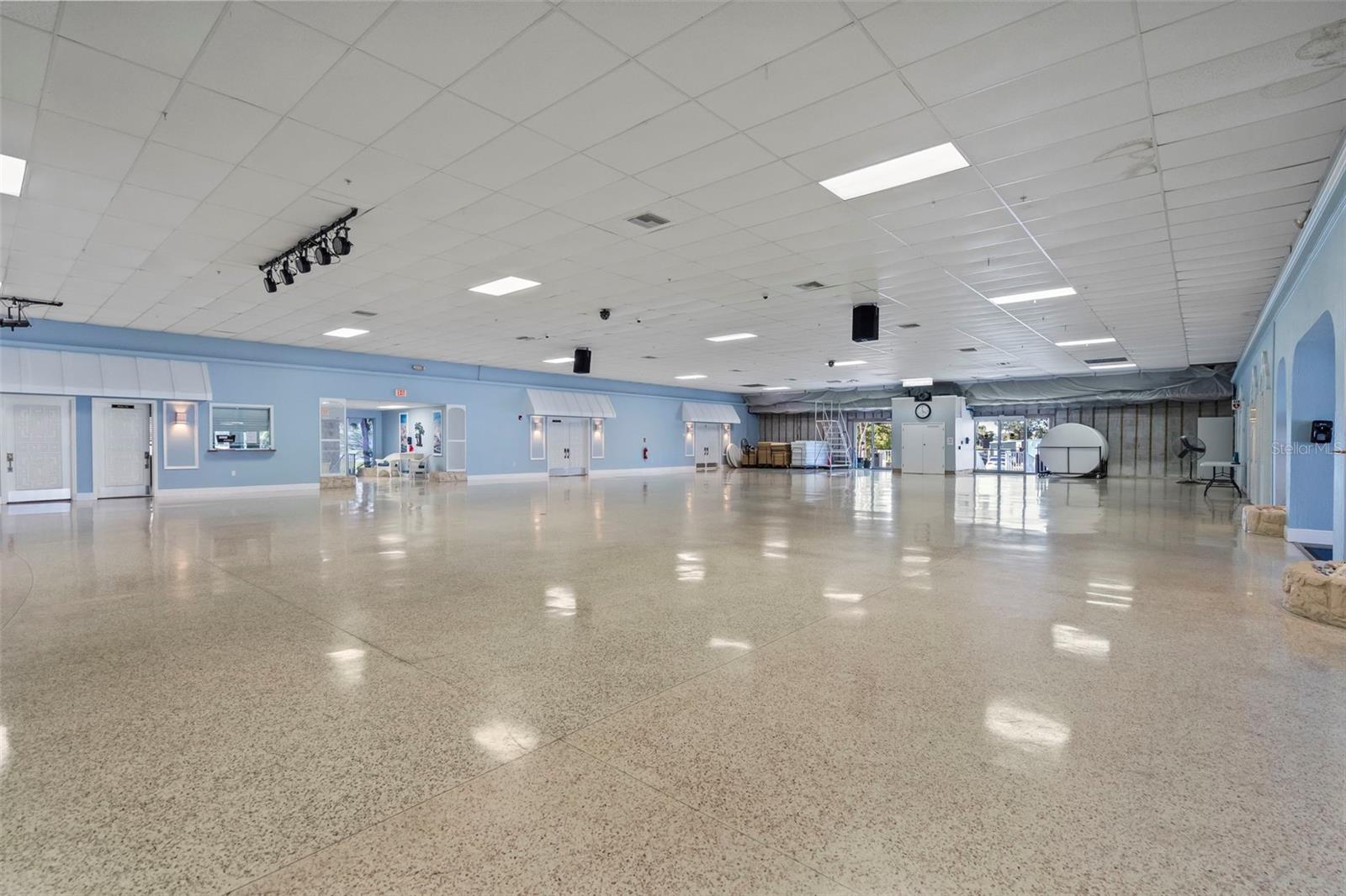 Image 31 of 57 For 620 Cervina Drive S