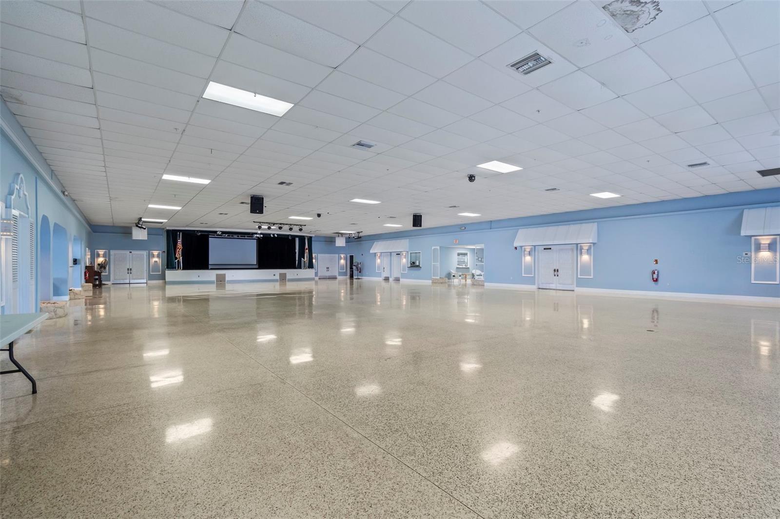 Image 32 of 57 For 620 Cervina Drive S