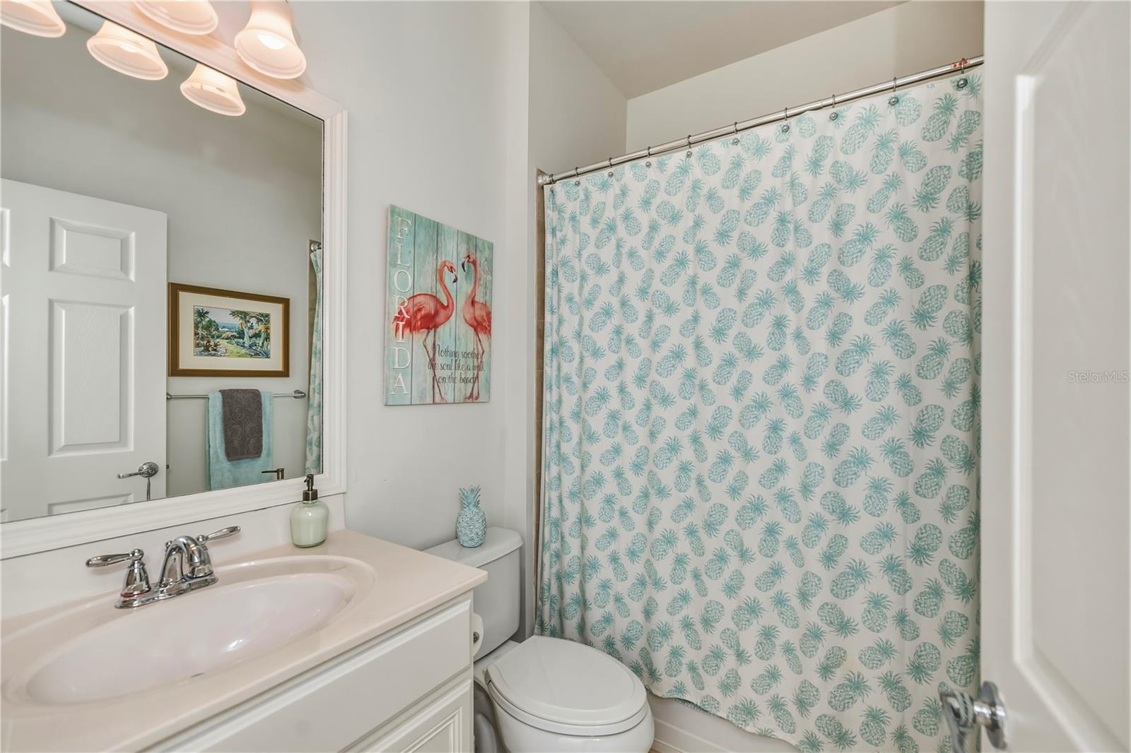 Image 21 of 35 For 19060 Lappacio Street