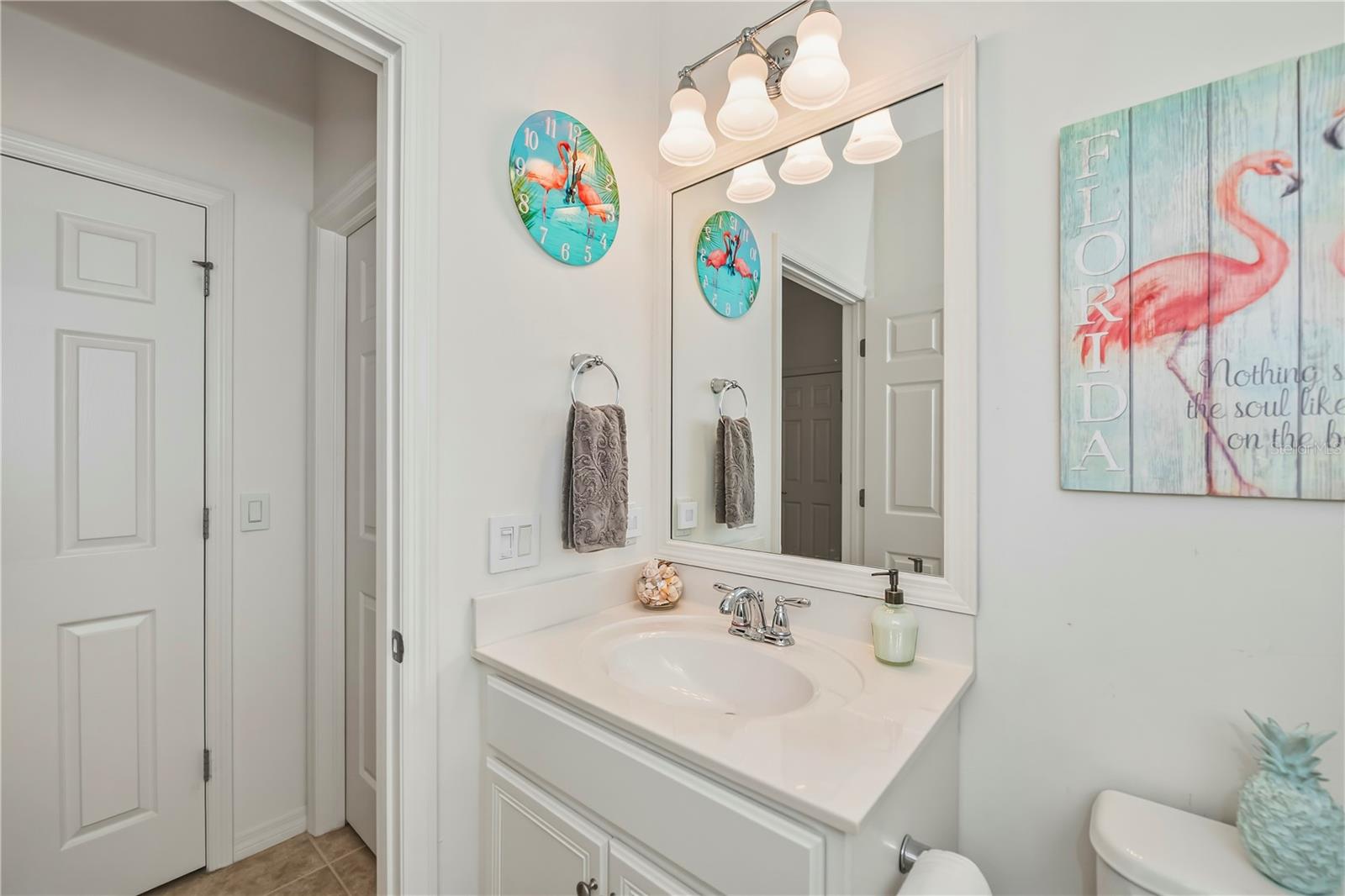 Image 23 of 35 For 19060 Lappacio Street