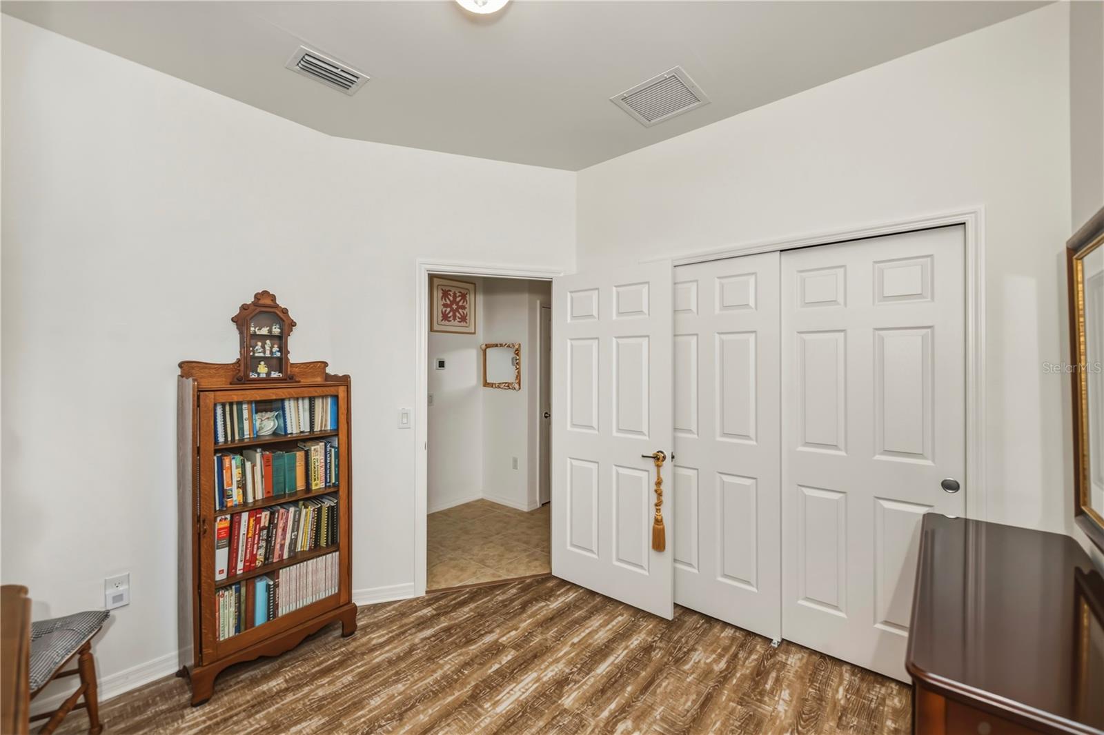 Image 25 of 35 For 19060 Lappacio Street