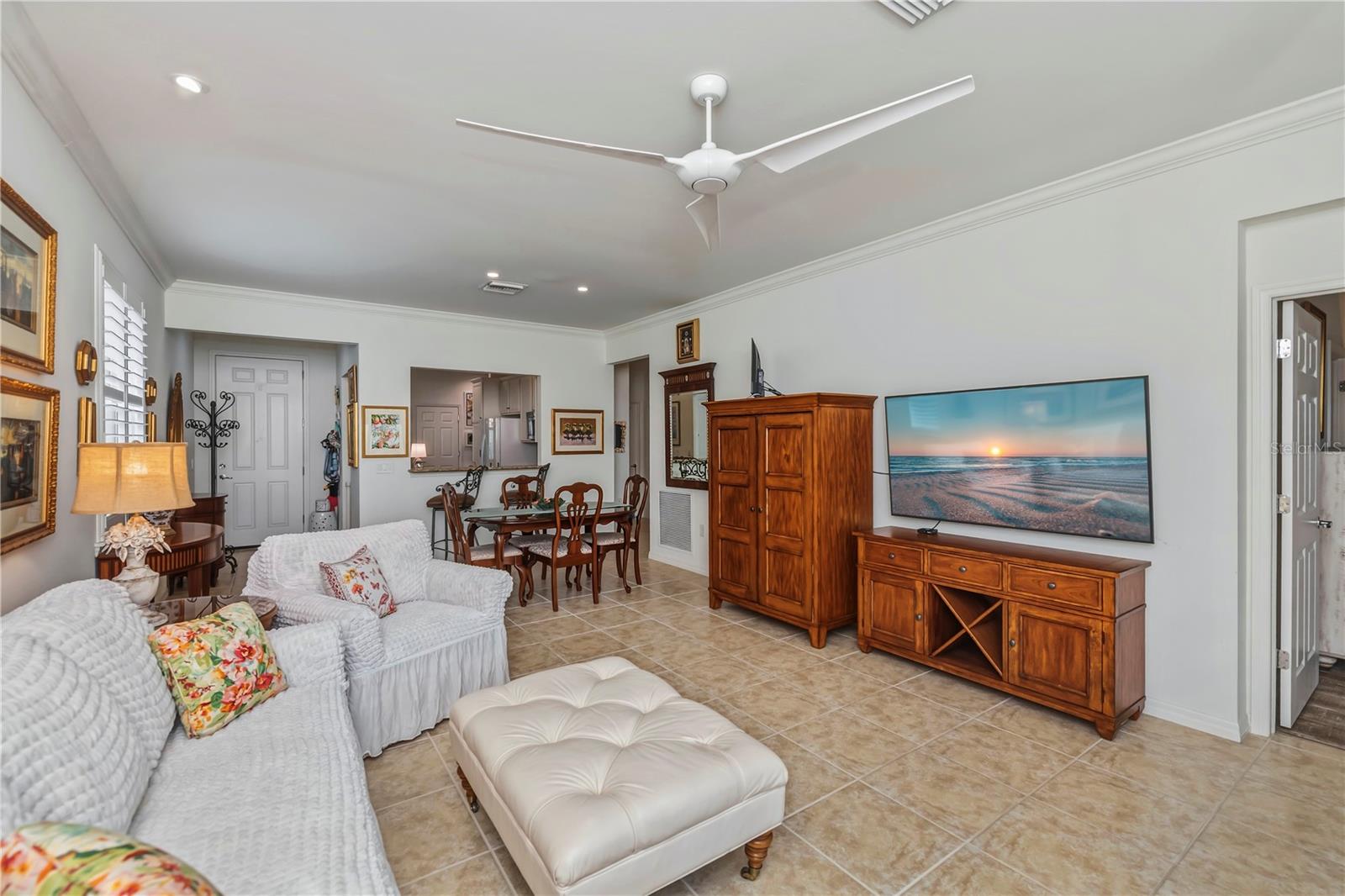 Image 28 of 35 For 19060 Lappacio Street