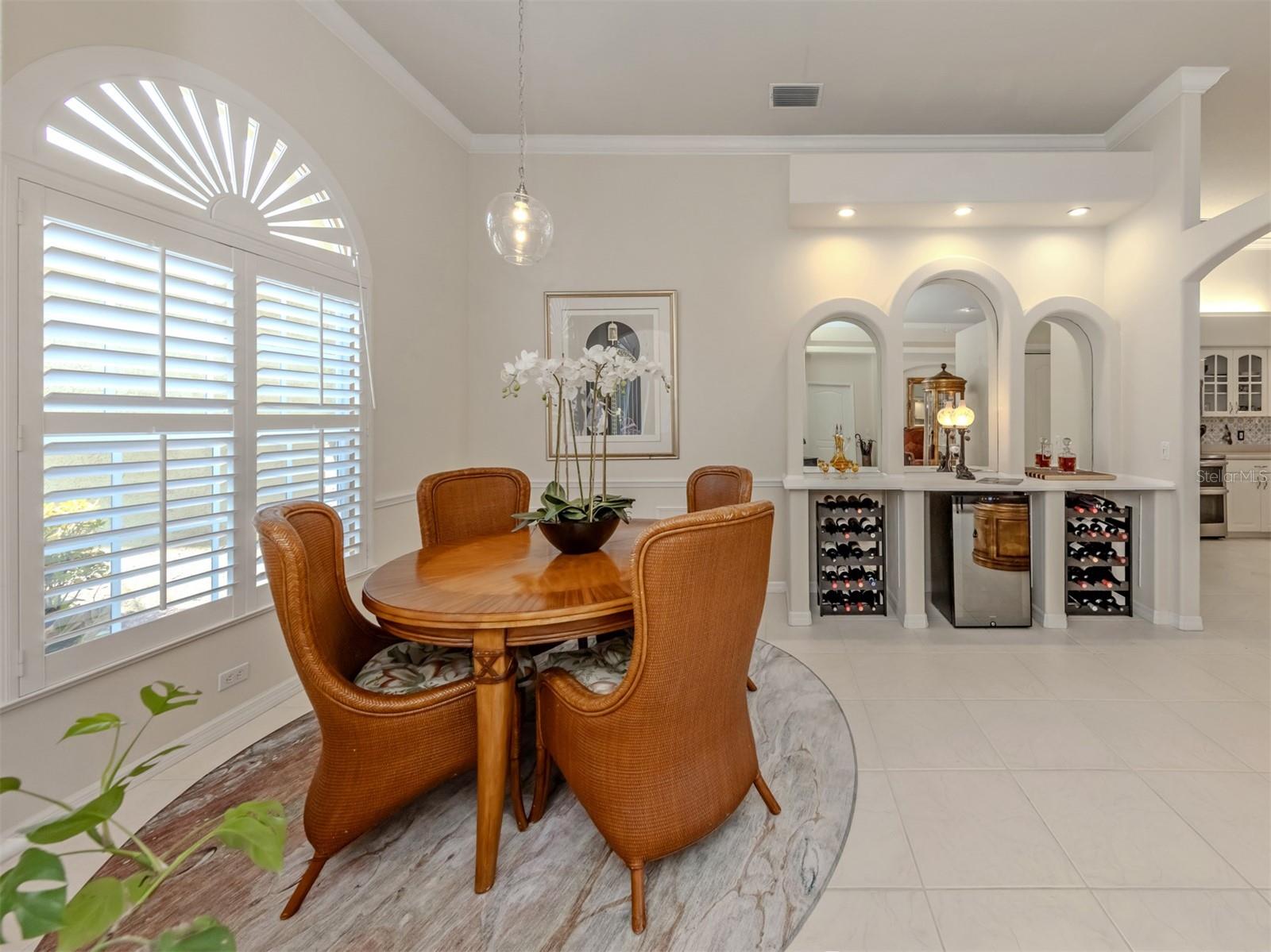 Image 16 of 60 For 2381 Sonoma Drive W