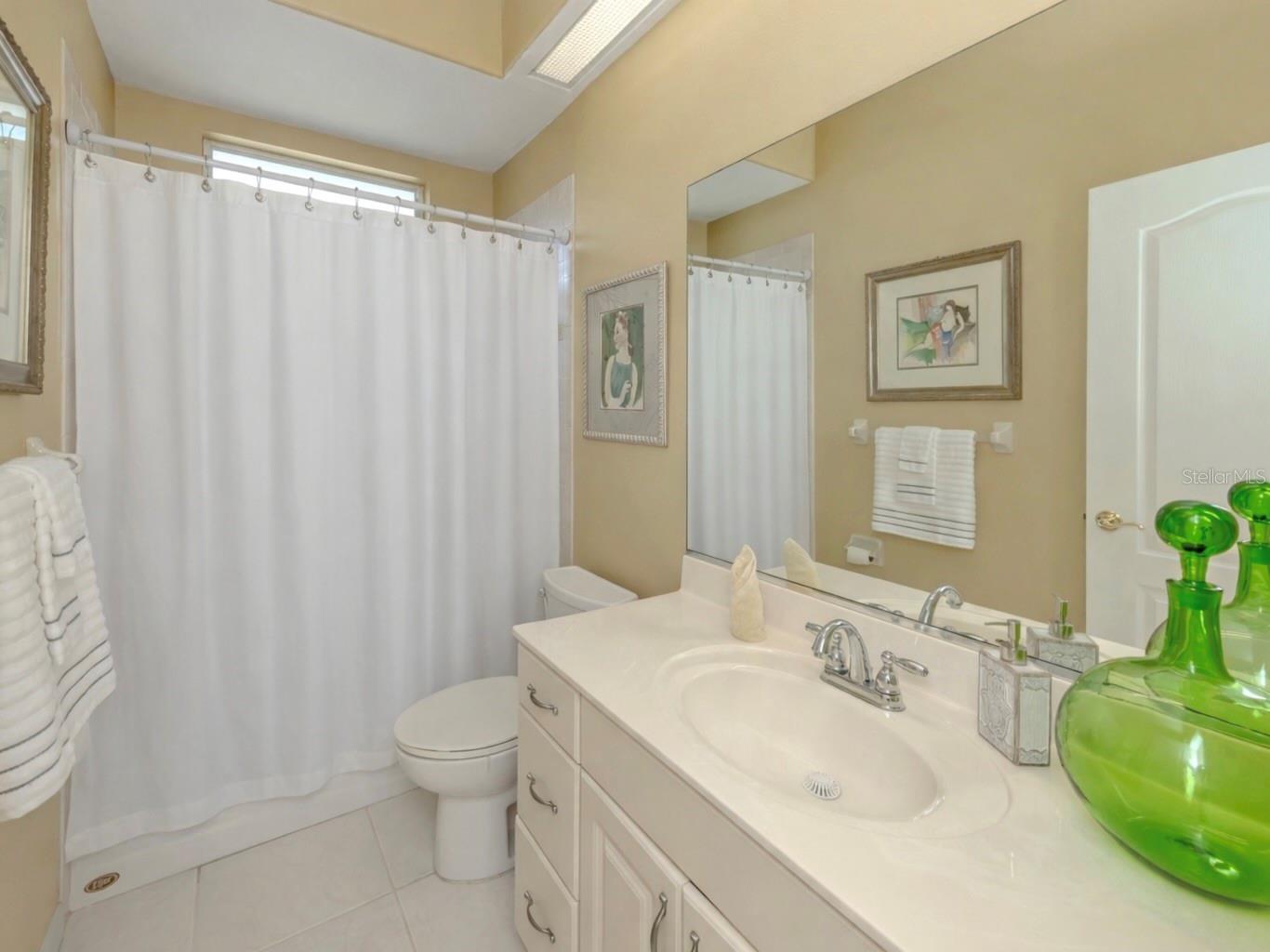 Image 24 of 60 For 2381 Sonoma Drive W