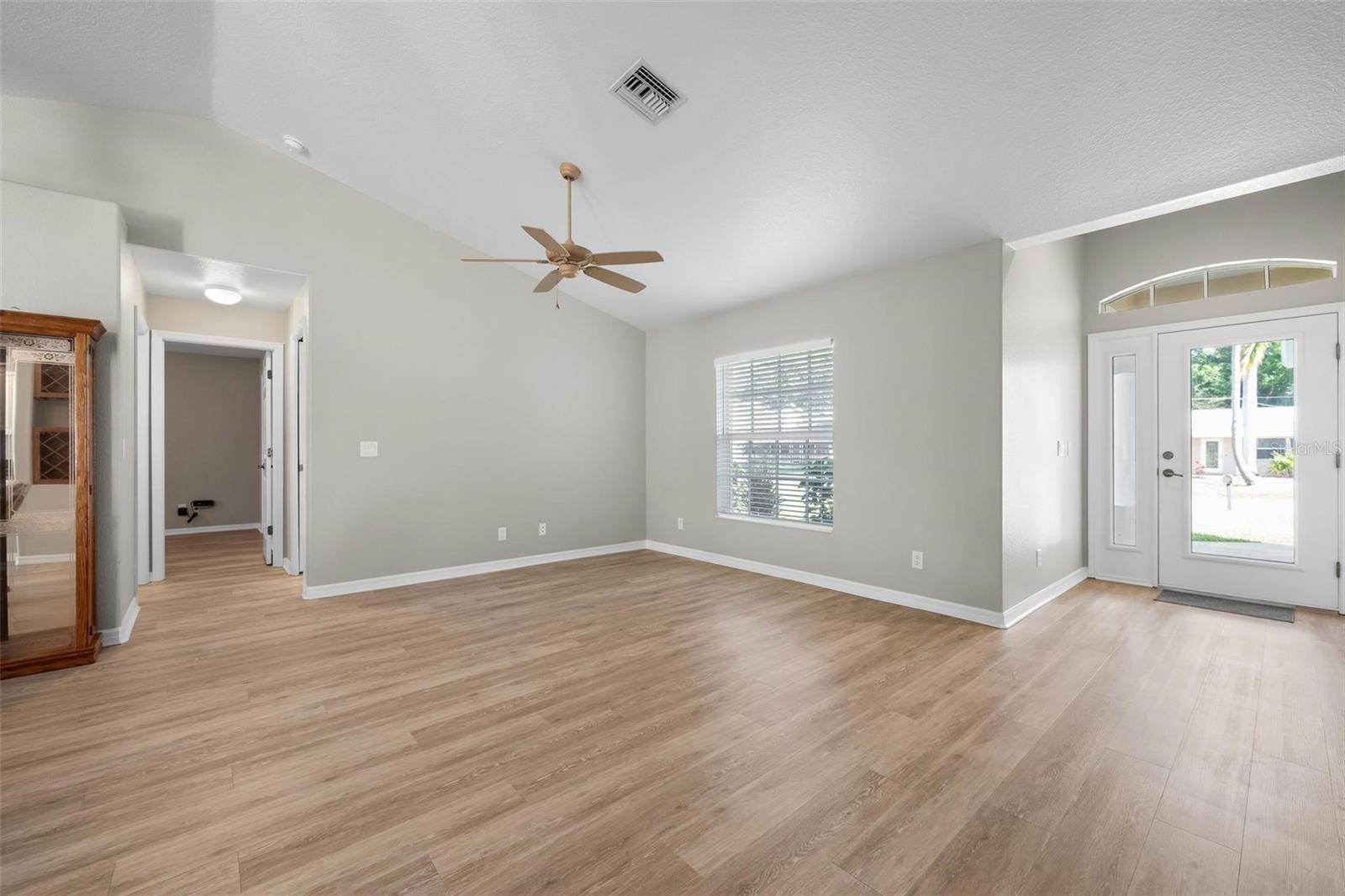 Image 13 of 57 For 816 Beverly Road 64