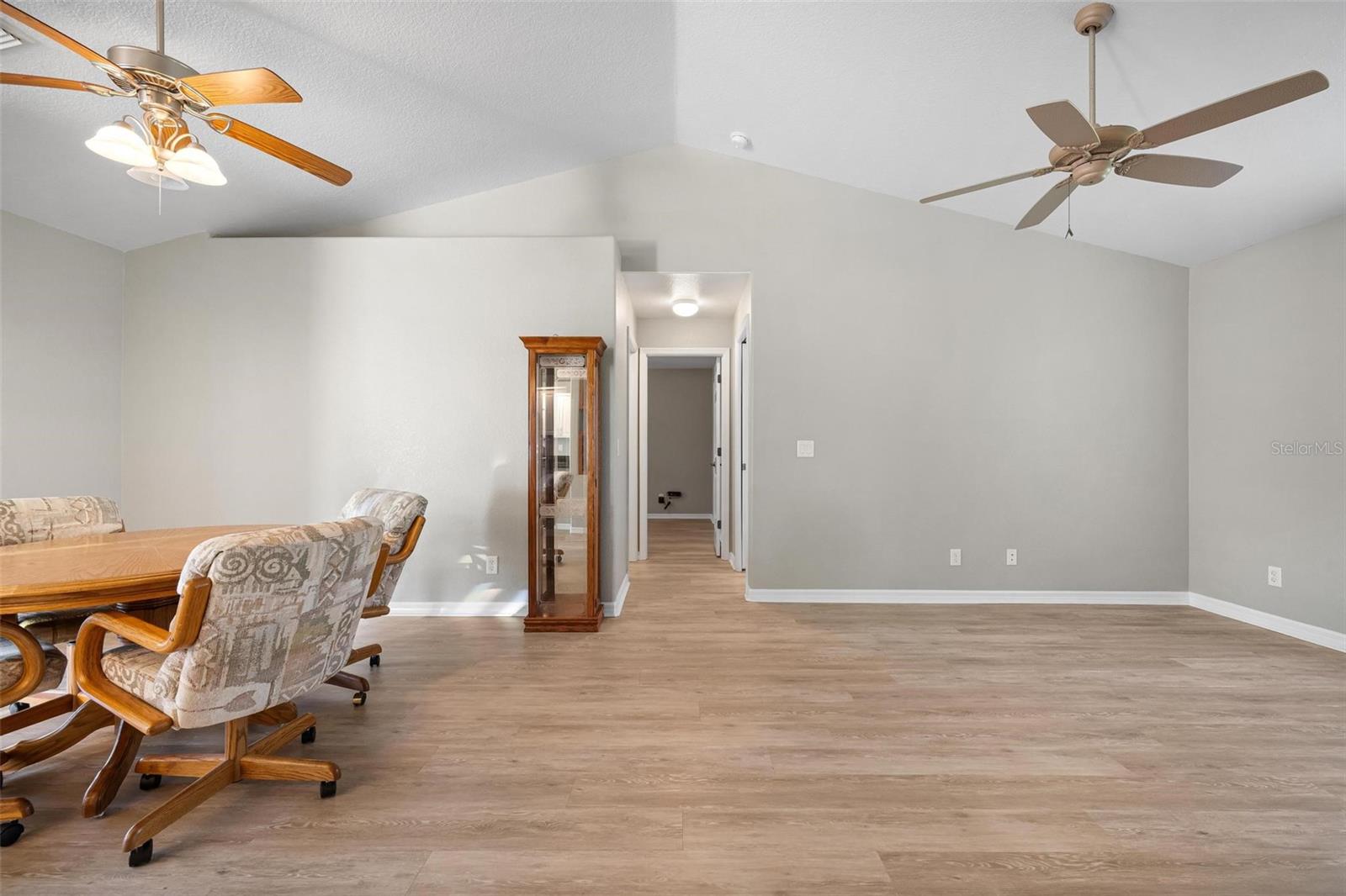 Image 14 of 57 For 816 Beverly Road 64