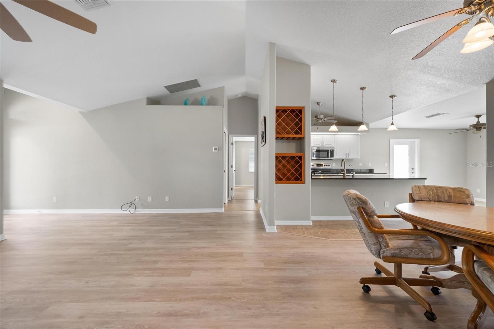 Image 17 of 57 For 816 Beverly Road 64