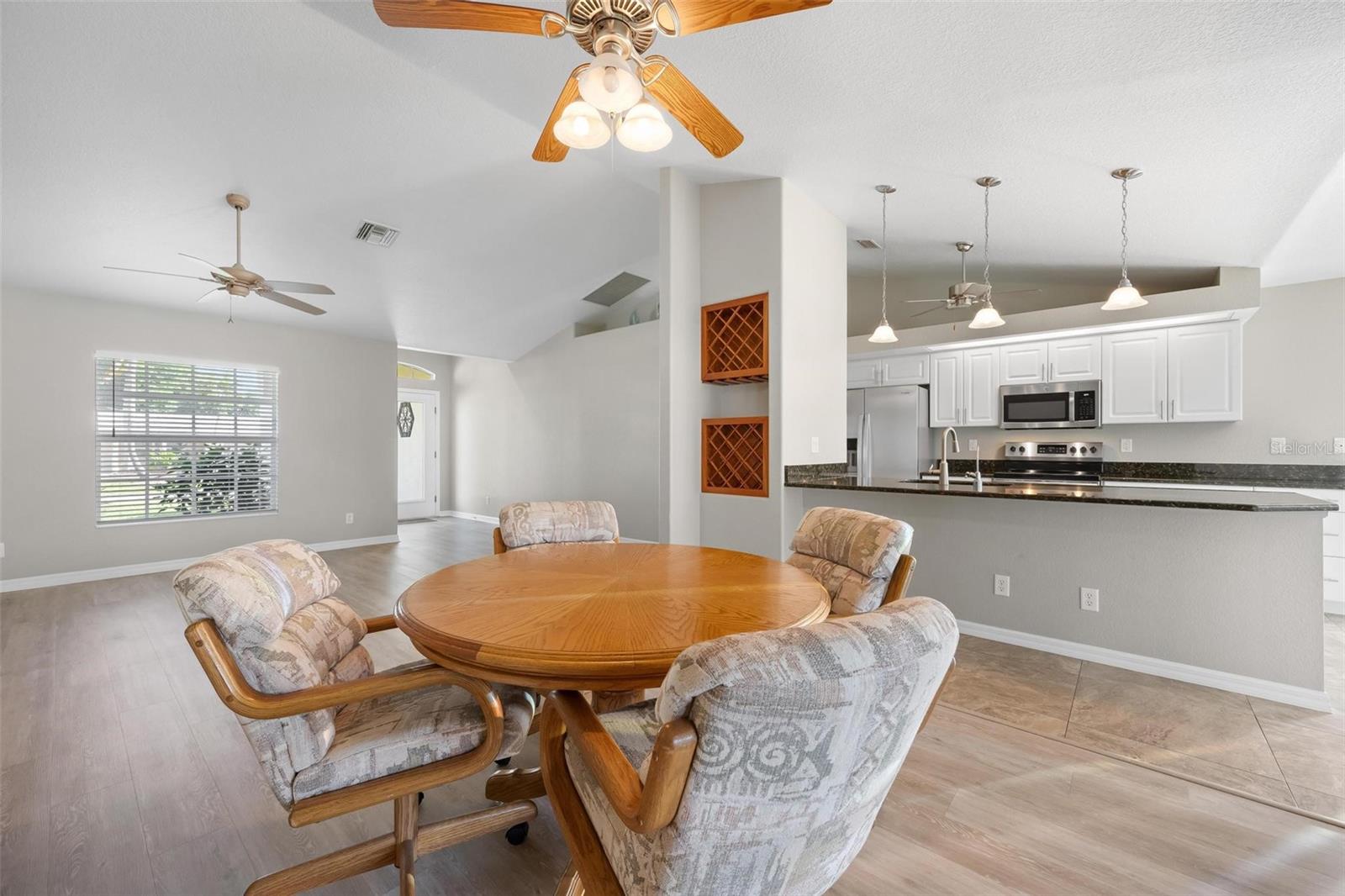 Image 18 of 57 For 816 Beverly Road 64