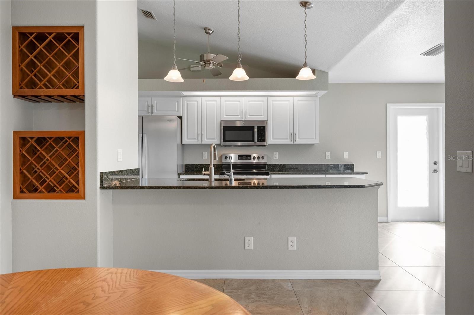 Image 19 of 57 For 816 Beverly Road 64