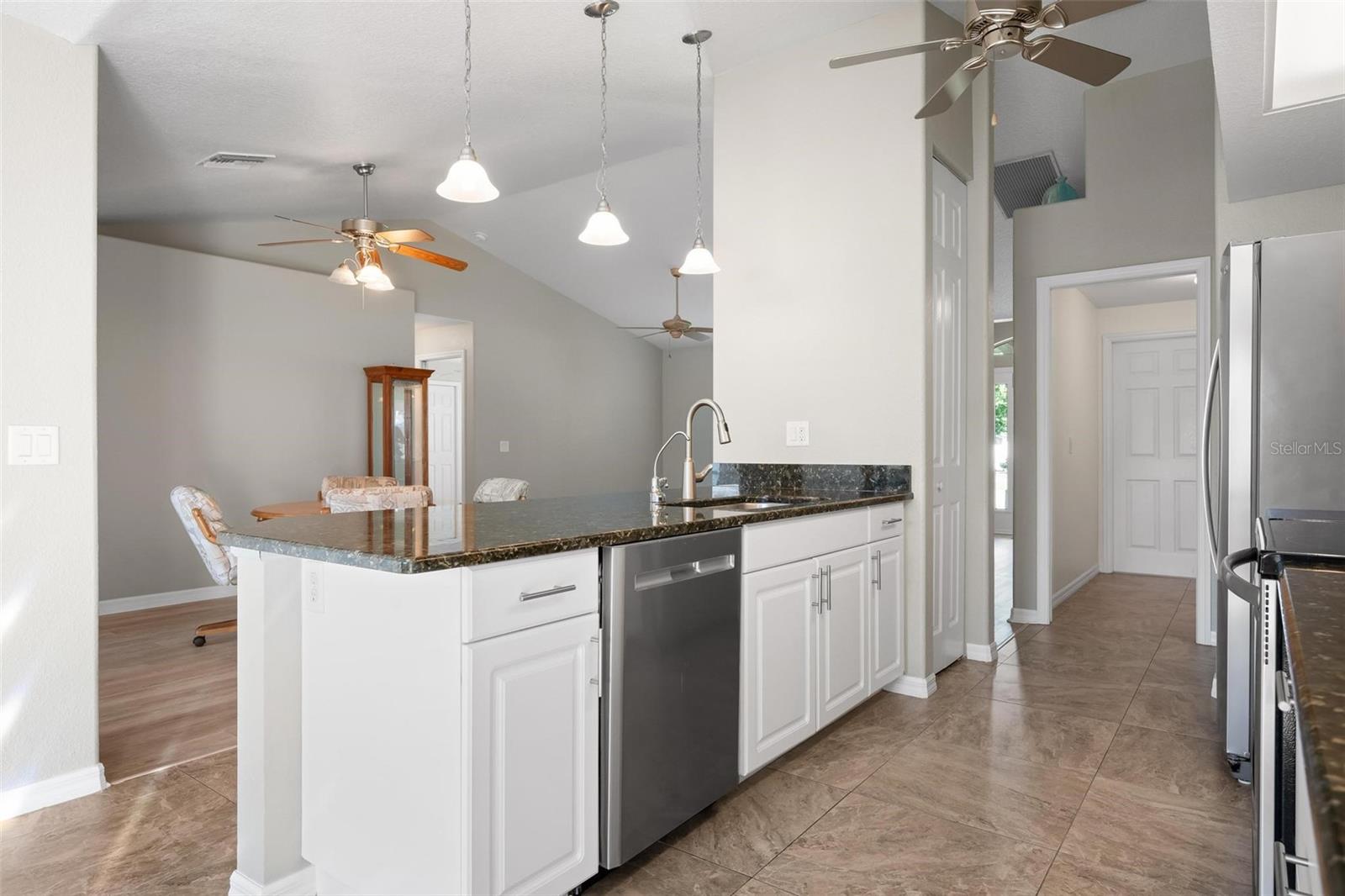 Image 21 of 57 For 816 Beverly Road 64