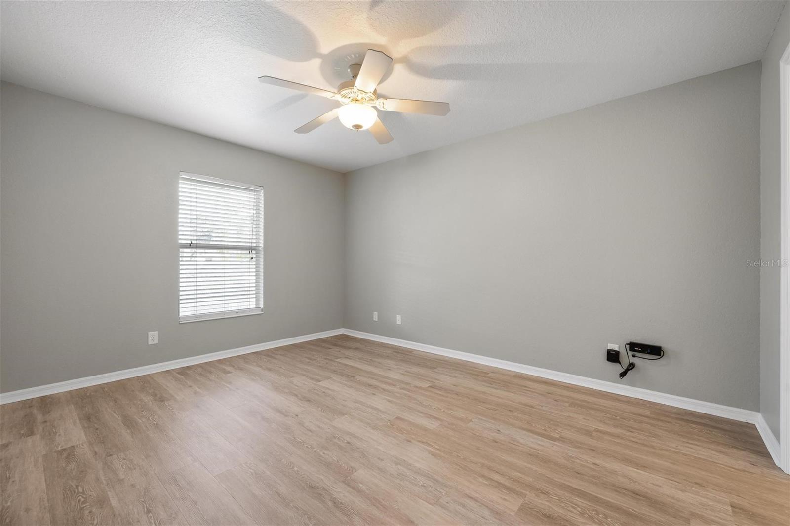 Image 33 of 57 For 816 Beverly Road 64