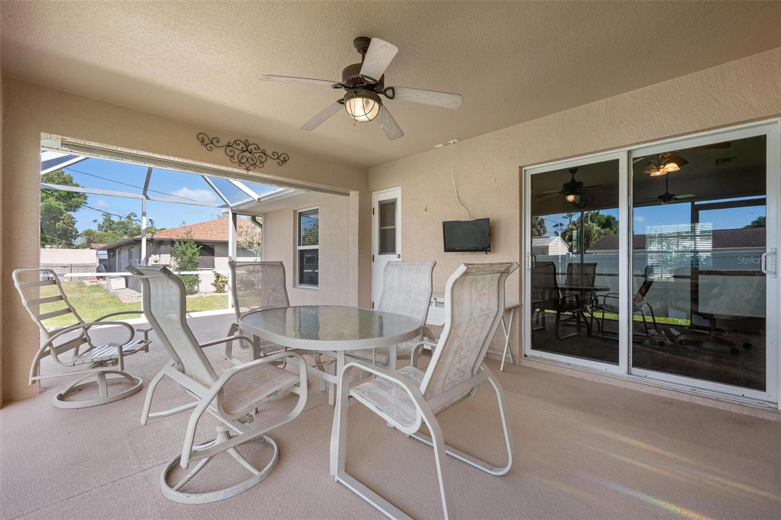 Image 41 of 57 For 816 Beverly Road 64