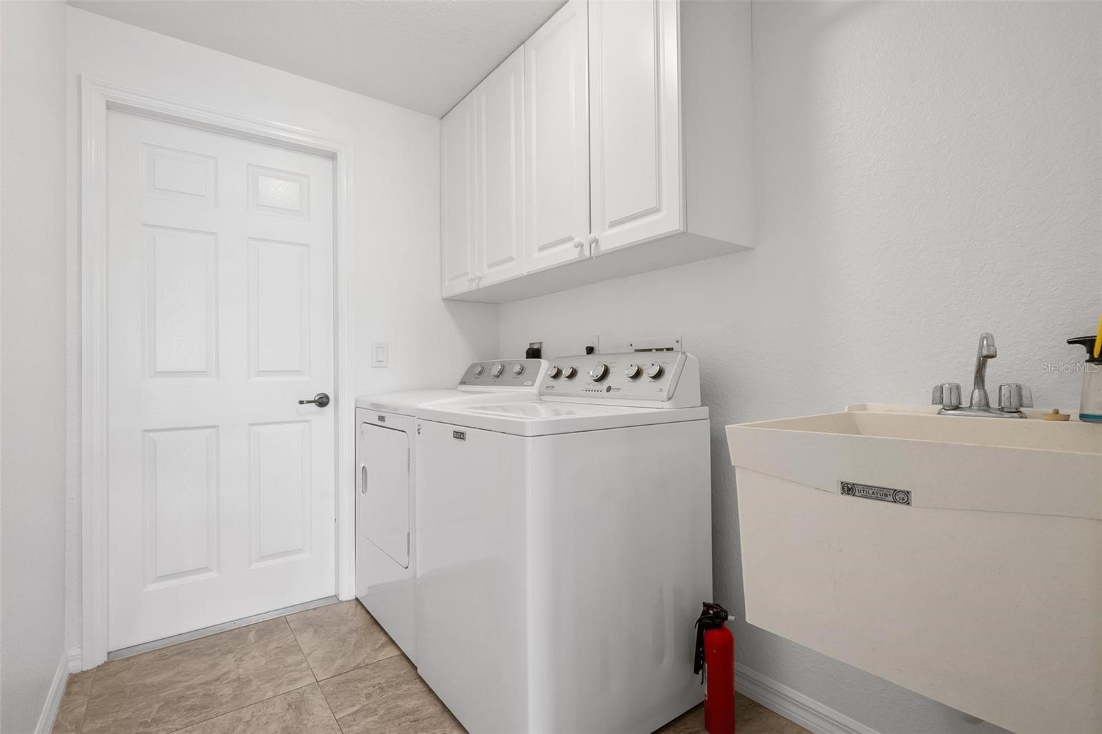 Image 43 of 57 For 816 Beverly Road 64