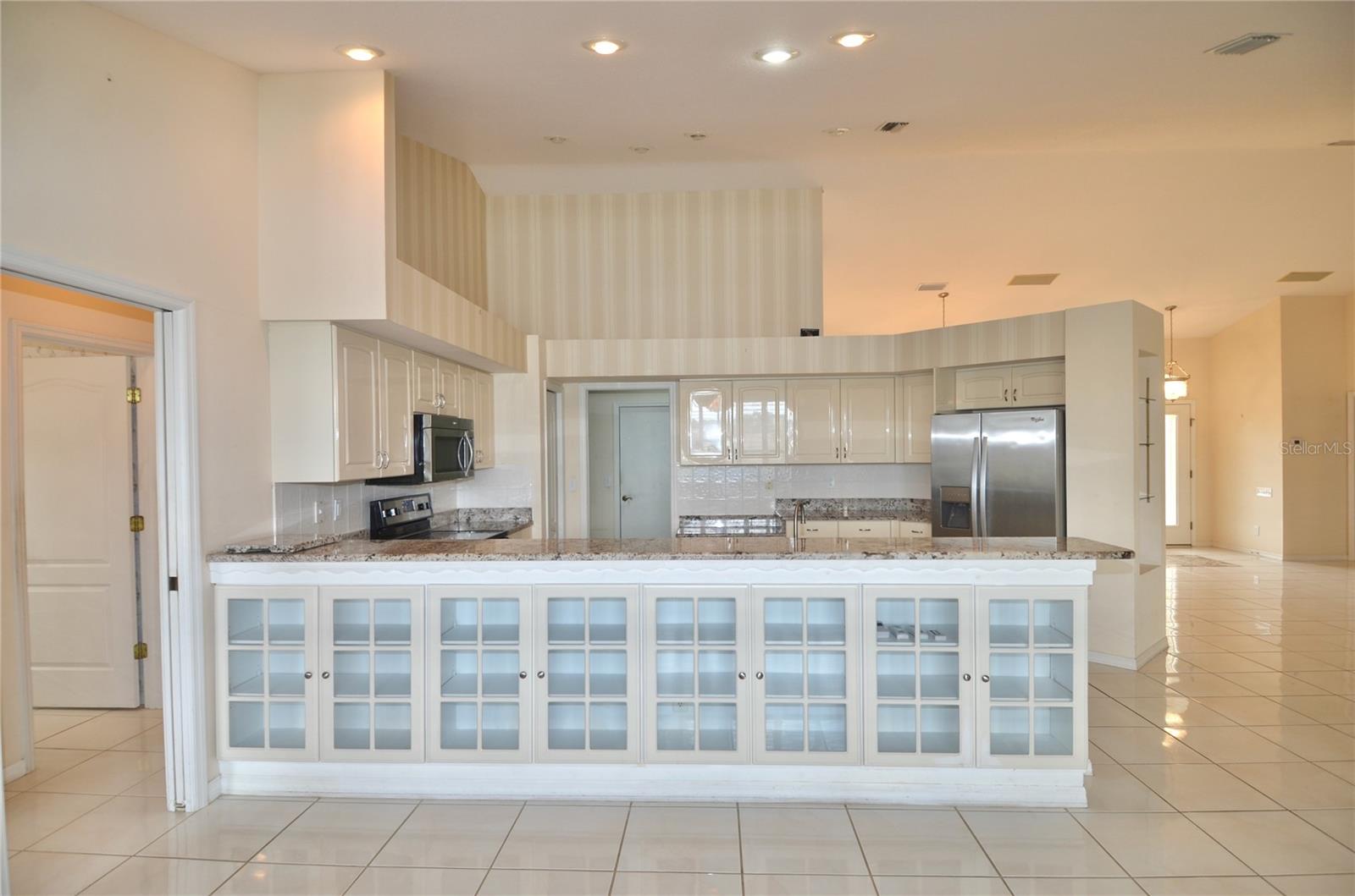 Image 32 of 81 For 5084 Winter Rose Way