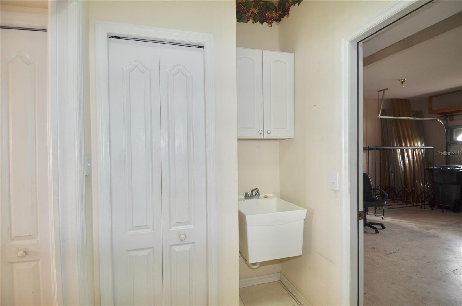 Image 40 of 81 For 5084 Winter Rose Way