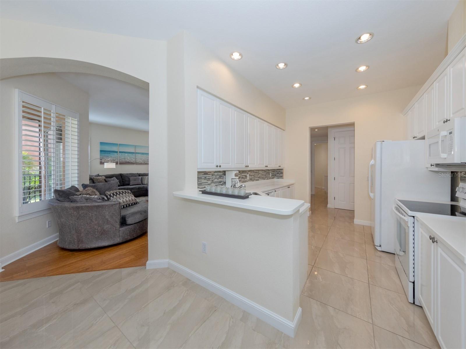 Image 15 of 73 For 5531 46th Court W 5531