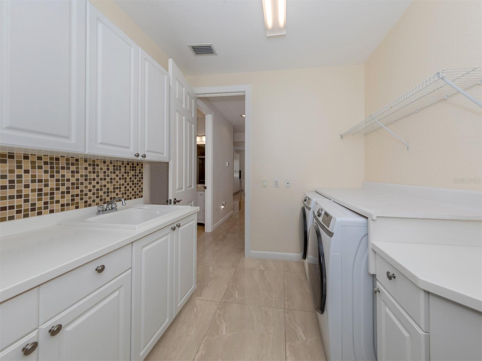 Image 20 of 73 For 5531 46th Court W 5531