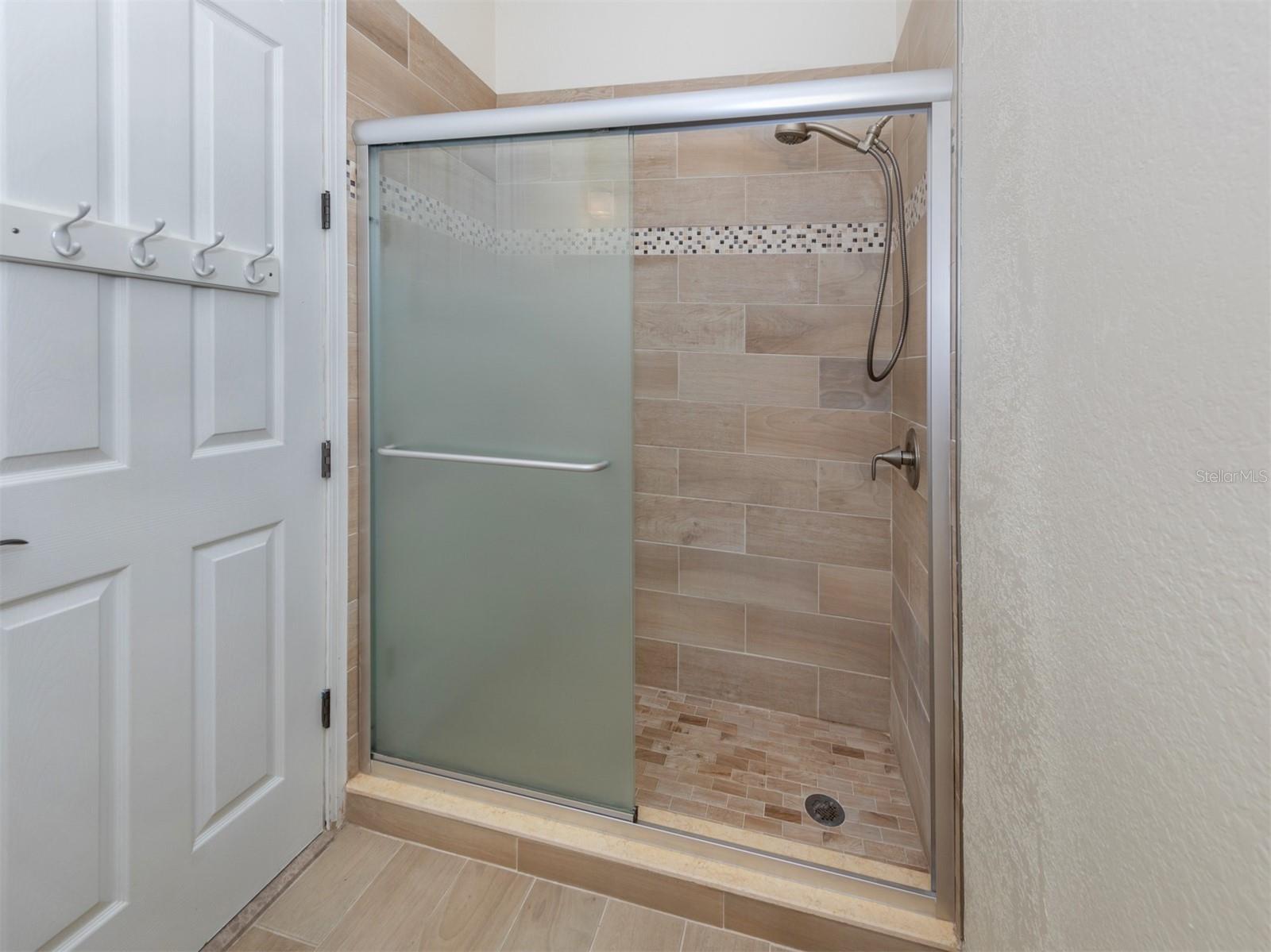 Image 22 of 73 For 5531 46th Court W 5531