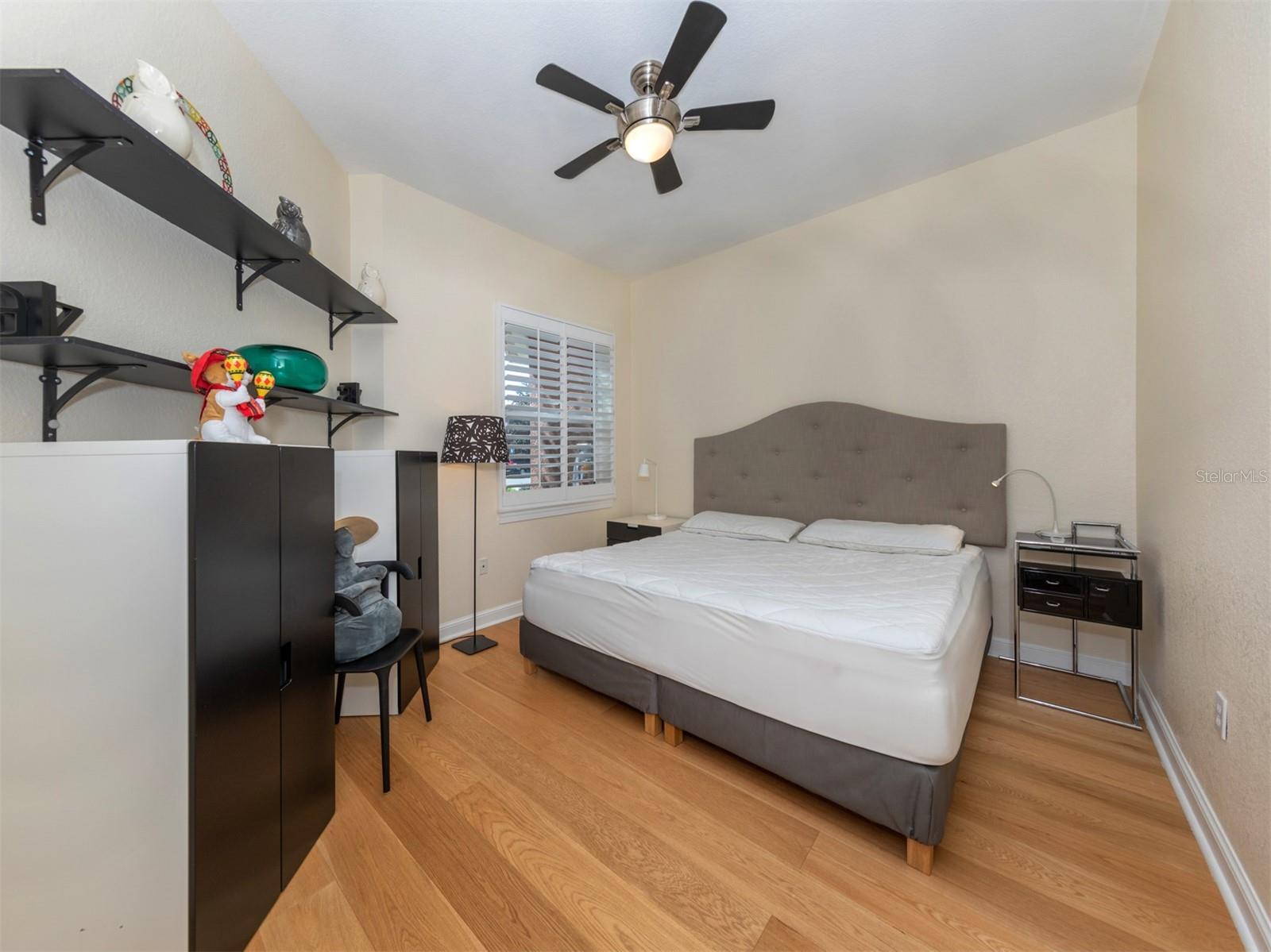 Image 23 of 73 For 5531 46th Court W 5531