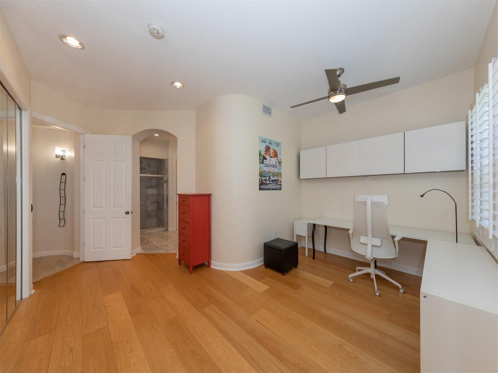 Image 26 of 73 For 5531 46th Court W 5531