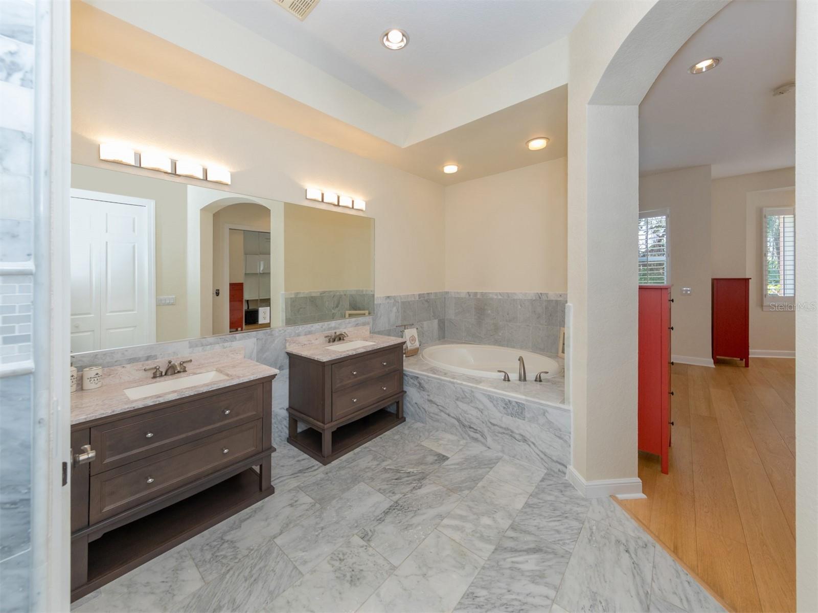 Image 27 of 73 For 5531 46th Court W 5531