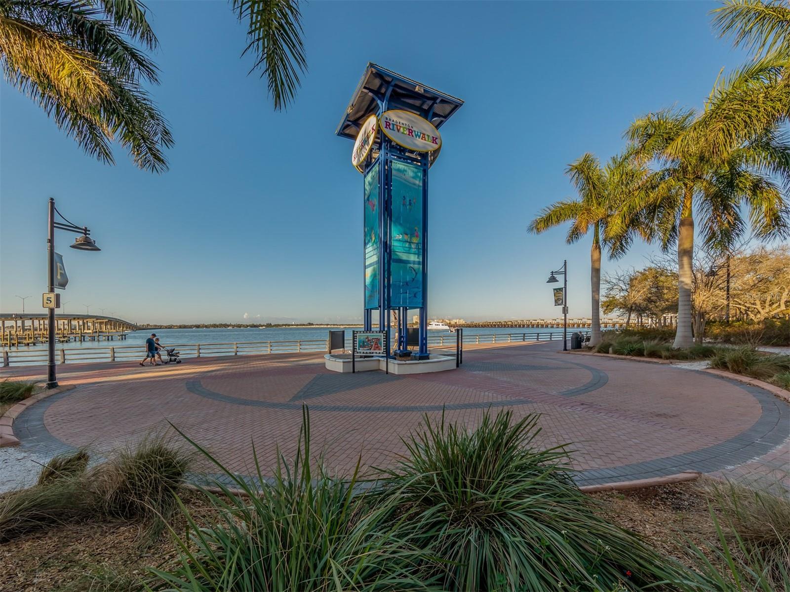 Image 69 of 73 For 5531 46th Court W 5531