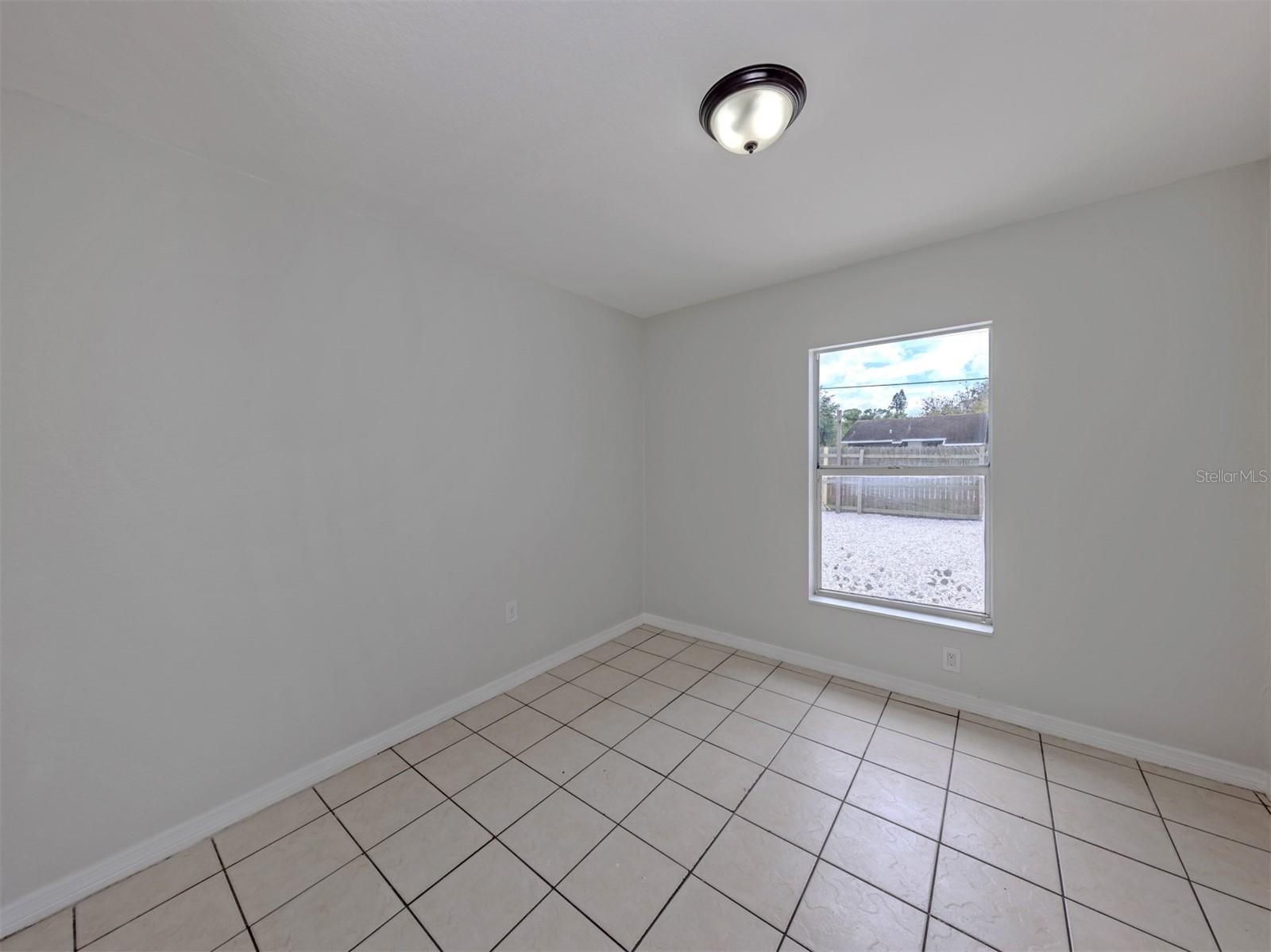 Image 27 of 79 For 5636 6th Street Court E