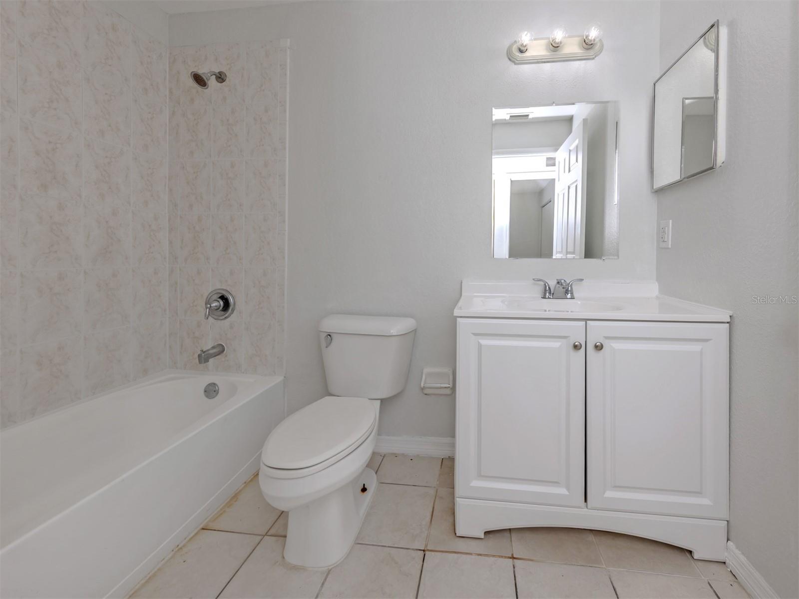 Image 28 of 79 For 5636 6th Street Court E