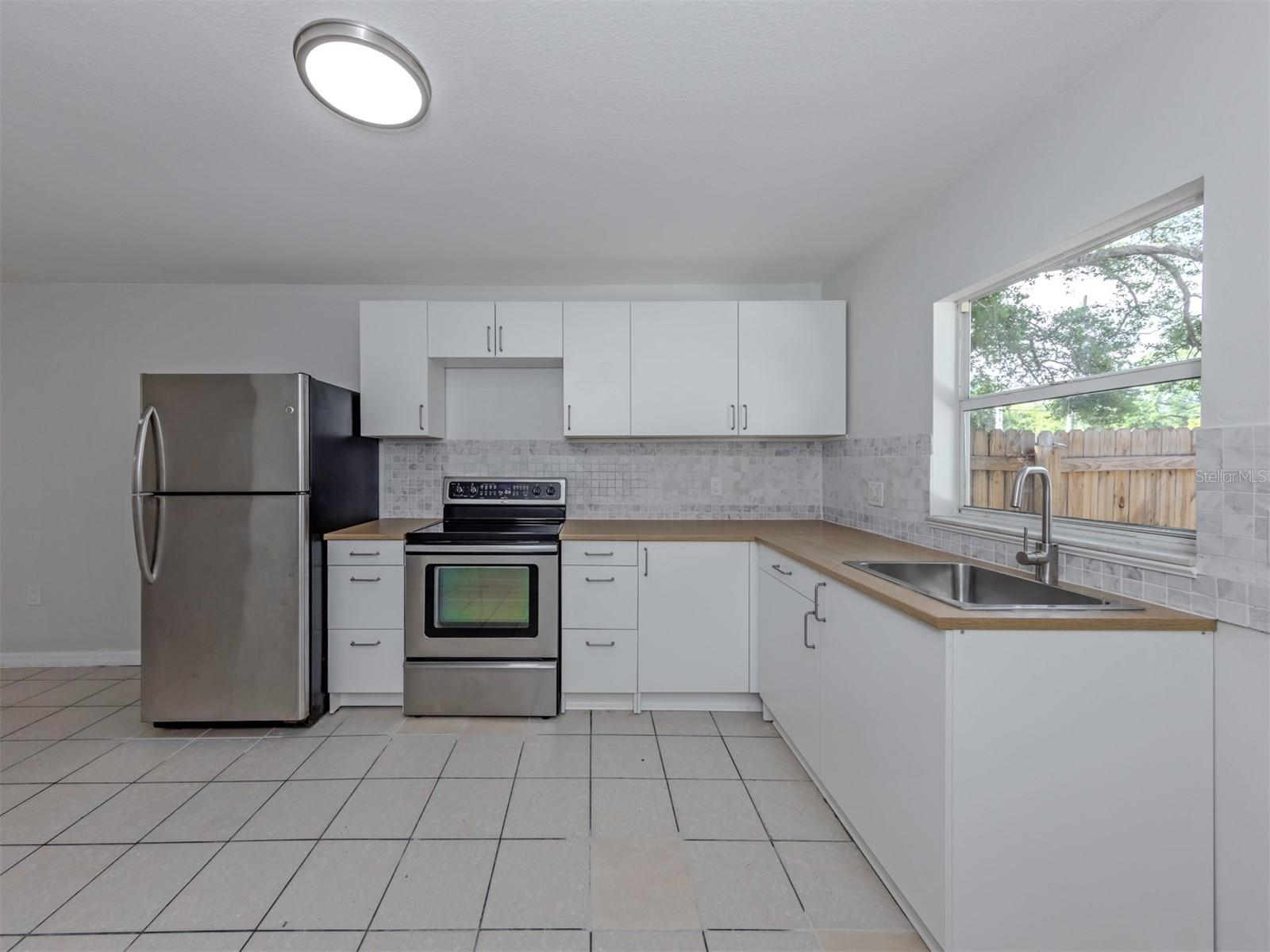 Image 45 of 79 For 5636 6th Street Court E