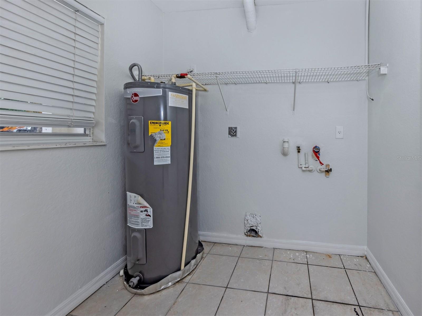 Image 58 of 79 For 5636 6th Street Court E