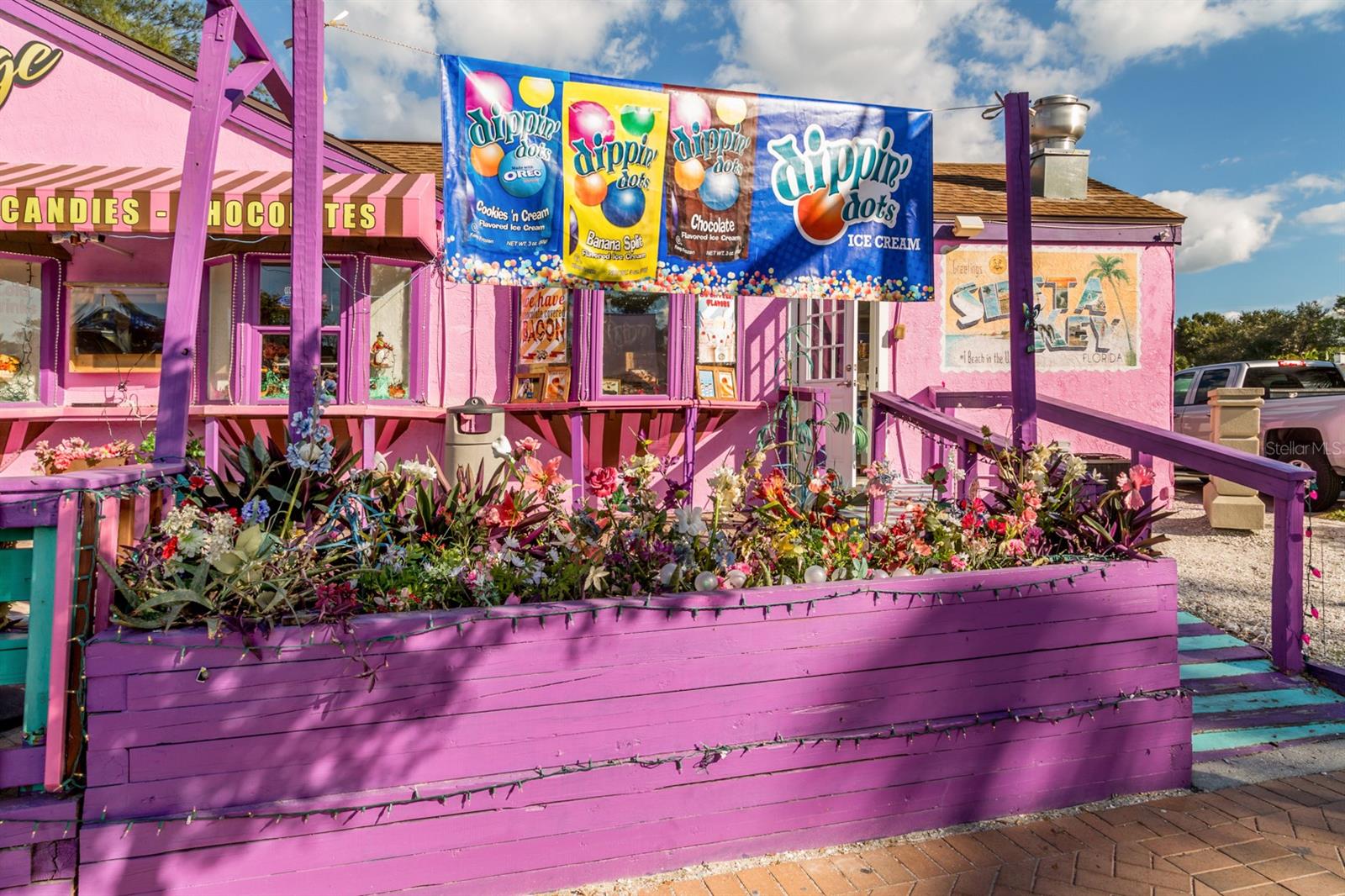 Image 71 of 79 For 5636 6th Street Court E