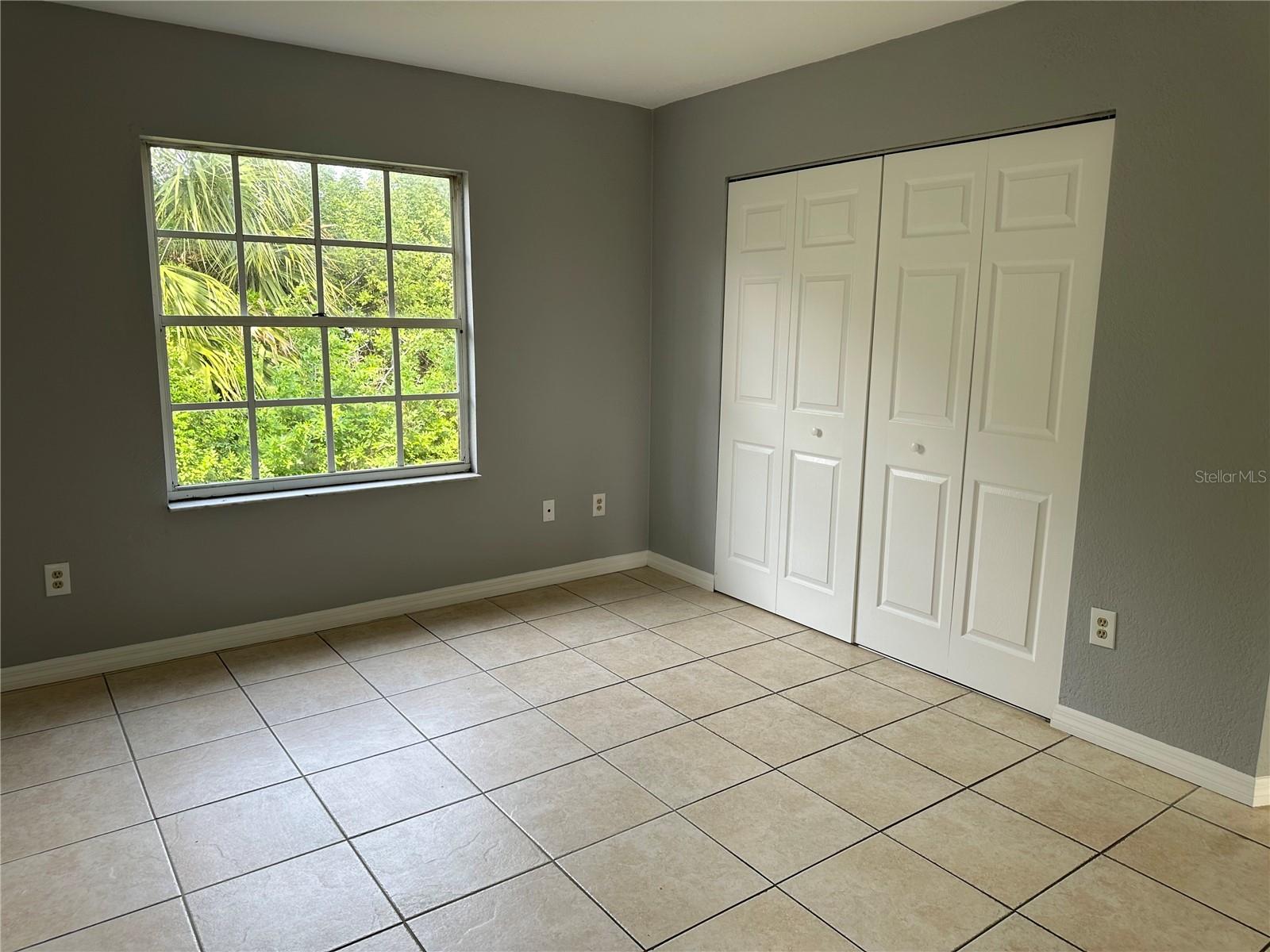 Image 5 of 10 For 425 Ricold Terrace