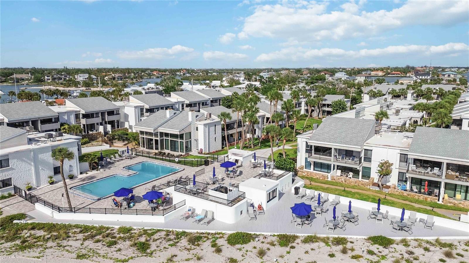 Image 24 of 83 For 1555 Tarpon Center Drive G 235