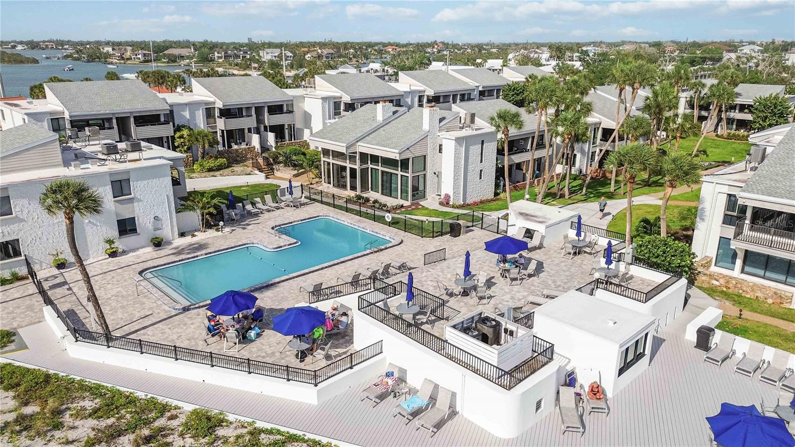 Image 25 of 83 For 1555 Tarpon Center Drive G 235