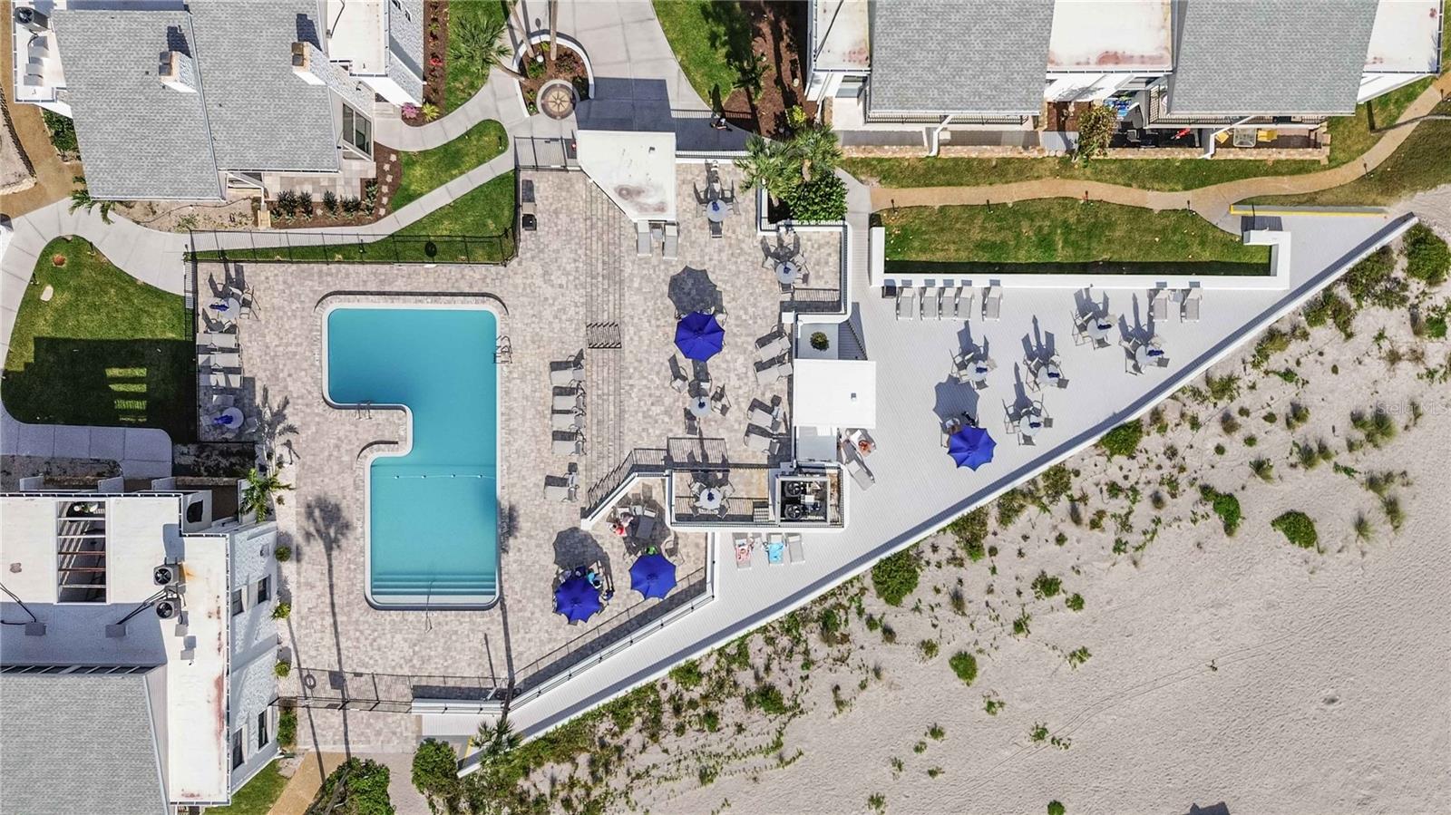 Image 26 of 83 For 1555 Tarpon Center Drive G 235