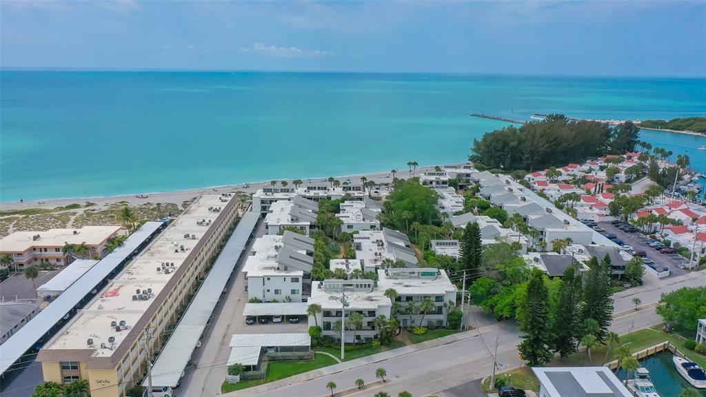 Image 47 of 83 For 1555 Tarpon Center Drive G 235